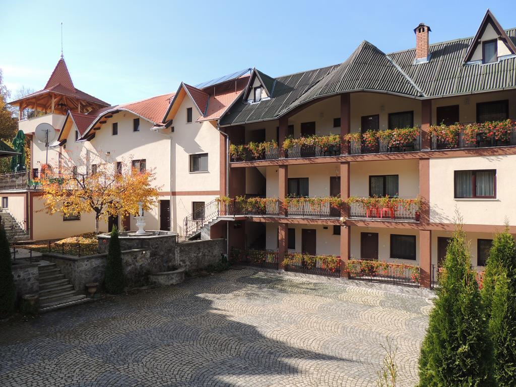 BicfălăuMokus Panzio住宿加早餐旅馆 外观 照片